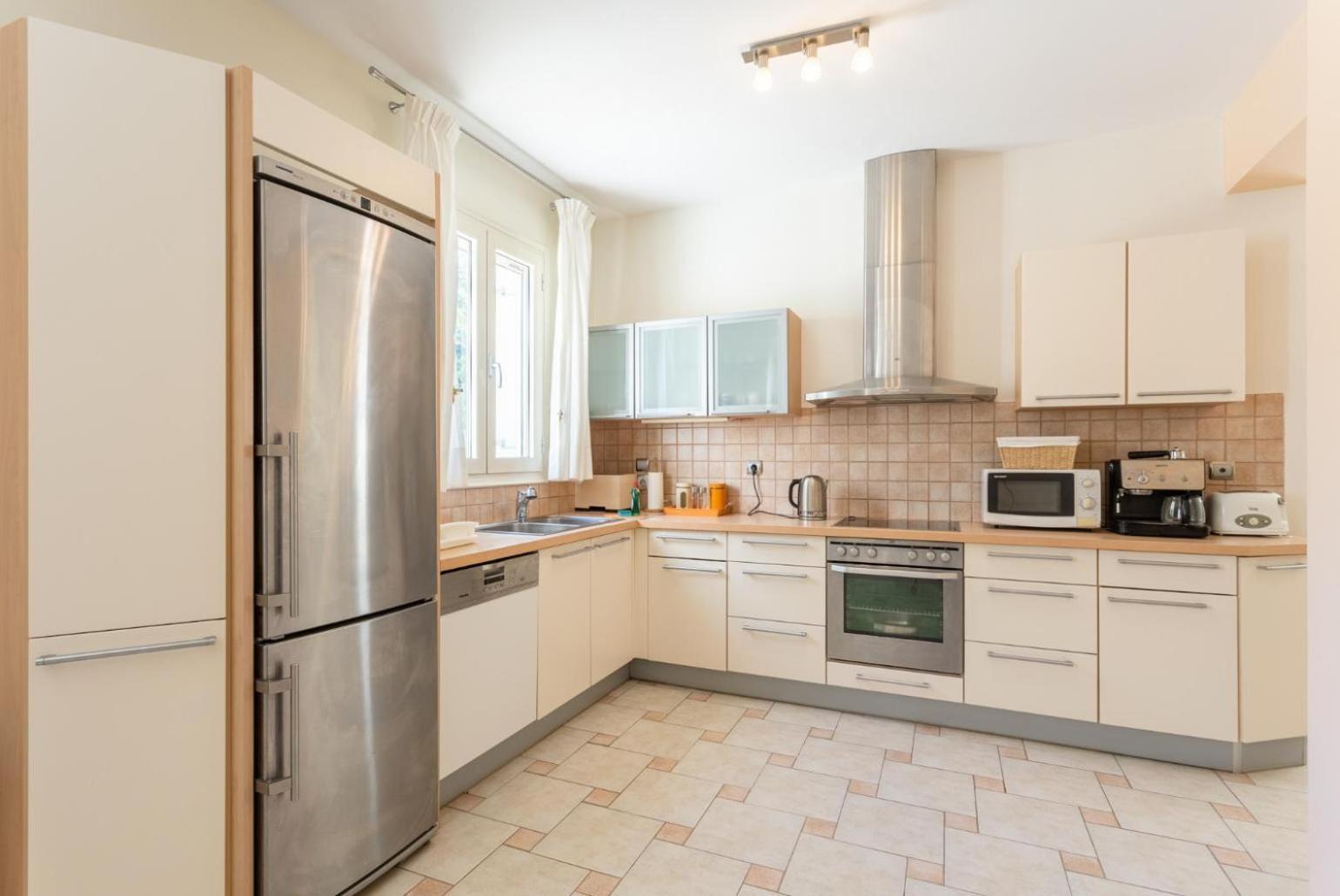 Villa Fedra Poros  Екстериор снимка