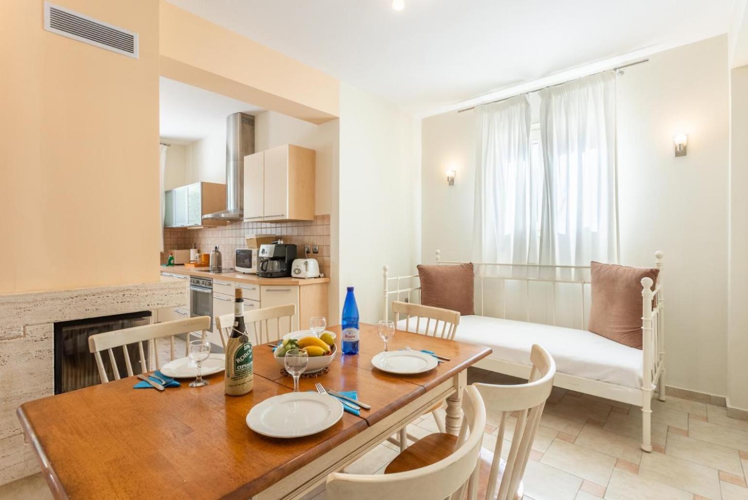 Villa Fedra Poros  Екстериор снимка