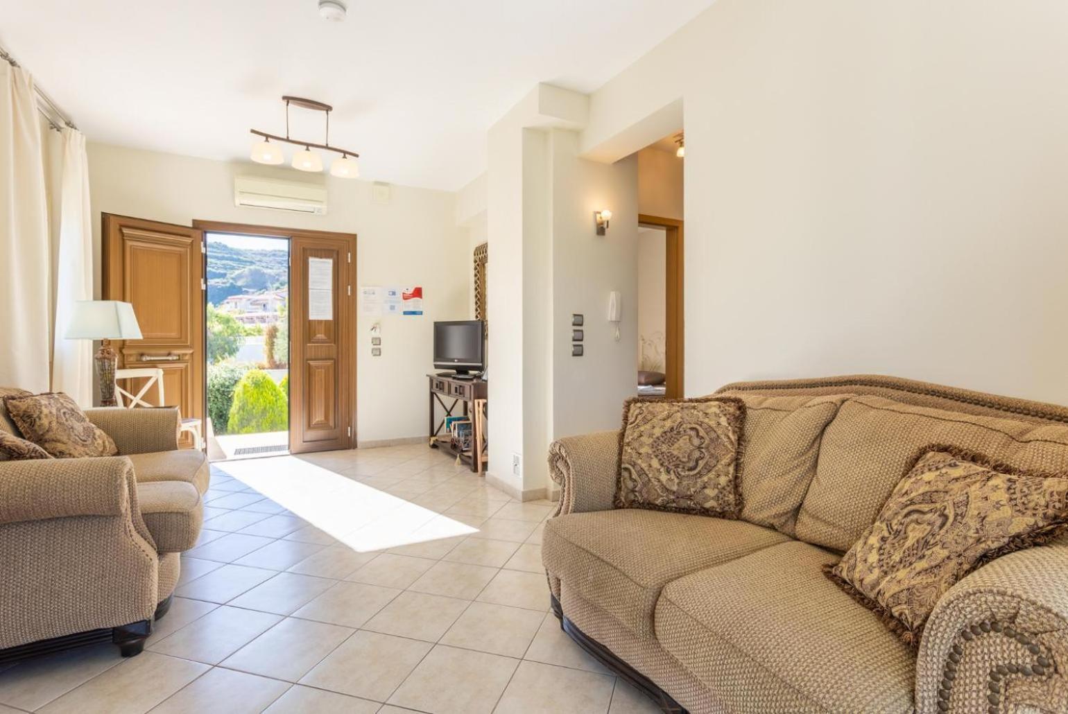 Villa Fedra Poros  Екстериор снимка