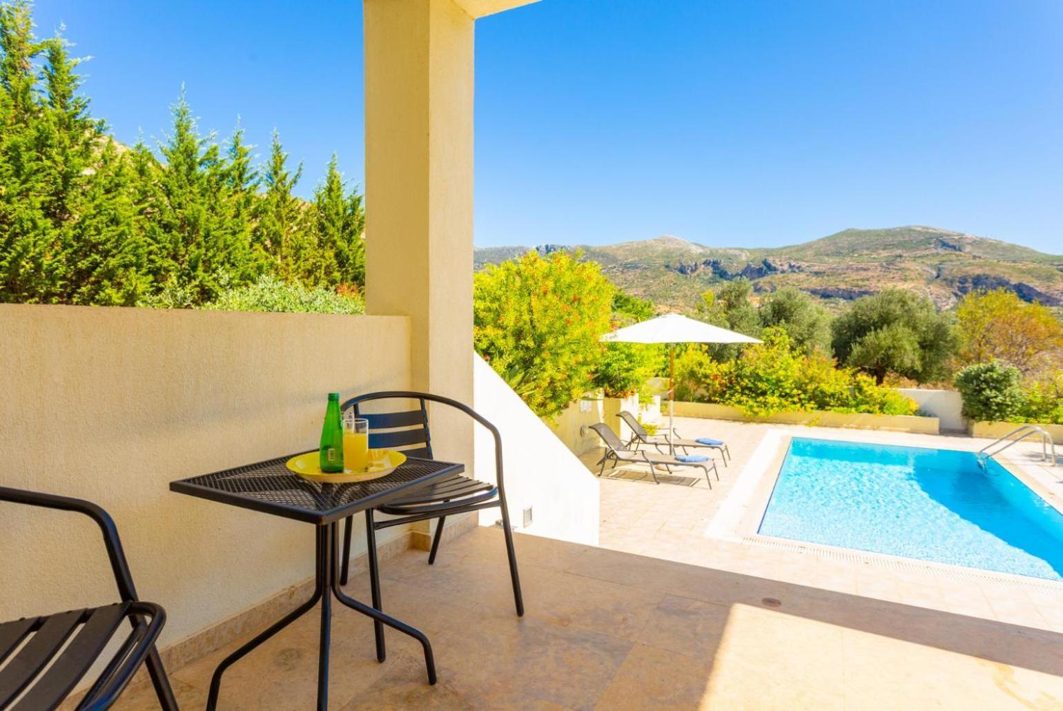 Villa Fedra Poros  Екстериор снимка