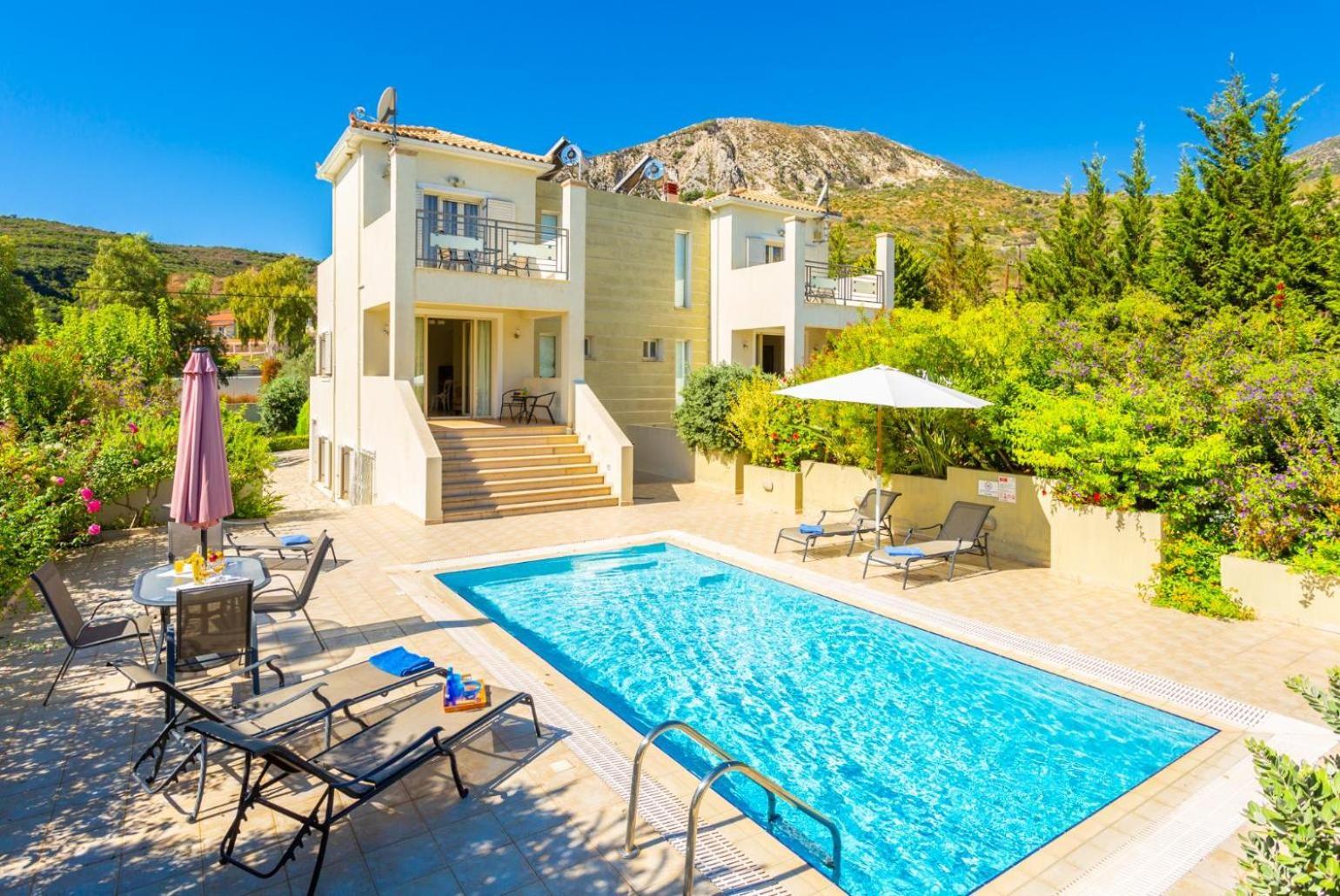 Villa Fedra Poros  Екстериор снимка